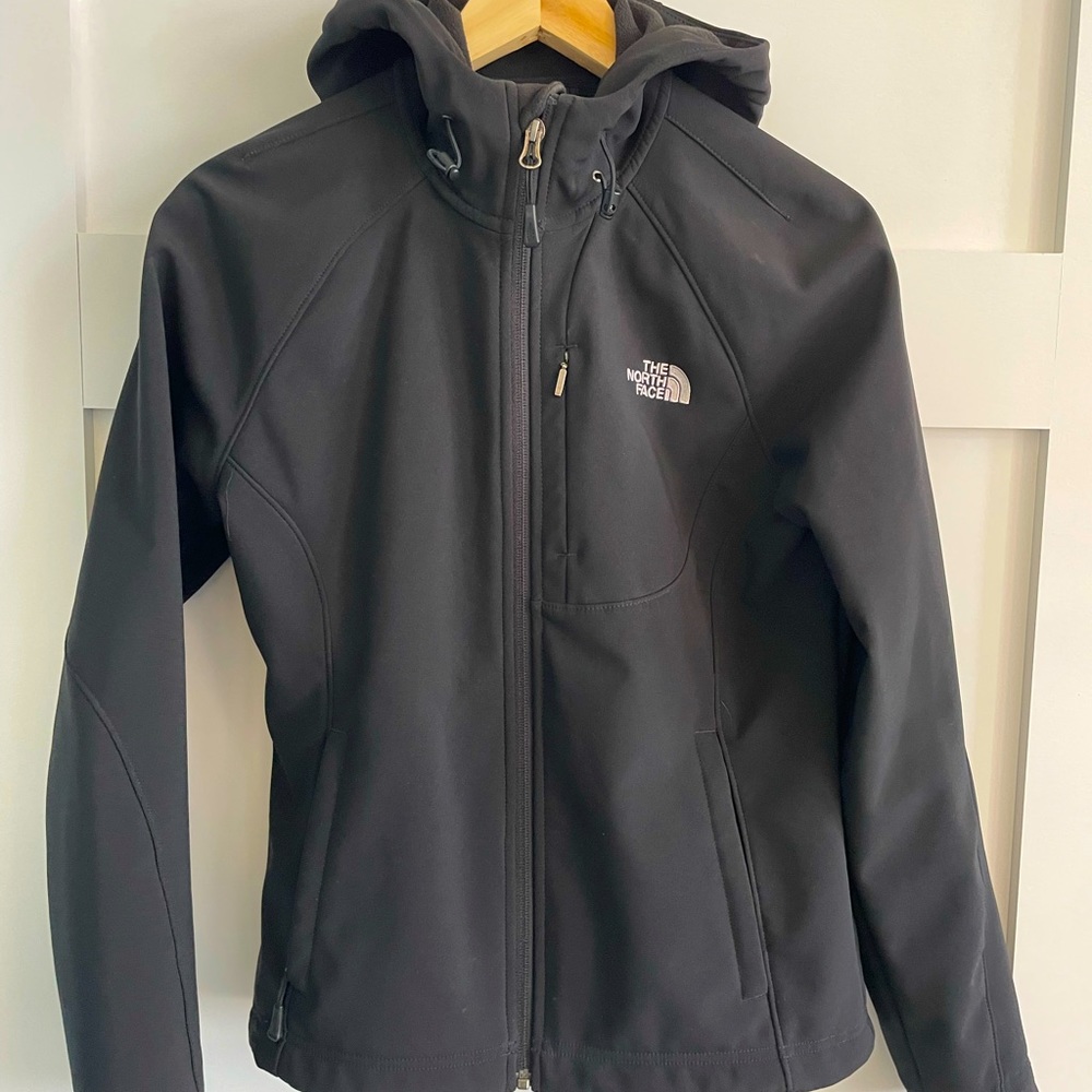 Women’s North Face jacket with hood